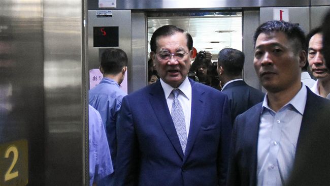 立院三讀政務官所替率　連戰受影響