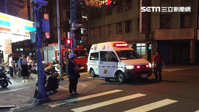 萬華深夜街頭鬥毆　6黑衣眾追打1男