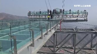 陸景區爭建玻璃棧道　北京為安全喊停
