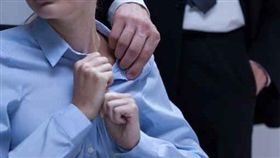 性侵,上司,老闆,職場性騷擾（圖／美聯社／達志影像）