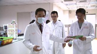 病人太多！換膝權威篩選「重症才看」