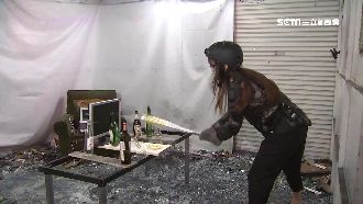 壓力很大？電視筆電任你洩憤砸到爛