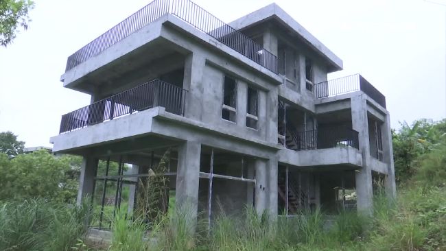 配蓋建豪華農舍　買主花上千萬買下