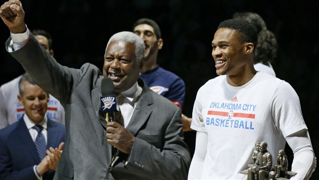 恭賀威少破紀錄　大O高呼「MVP」