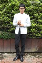 喬殷浩‧喬妹拍攝意外車禍驚險場景。（記者邱榮吉/攝影）