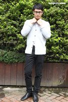 喬殷浩‧喬妹拍攝意外車禍驚險場景。（記者邱榮吉/攝影）