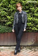 性感女神梁以辰，拍攝意外車禍驚險場景。（記者邱榮吉/攝影）