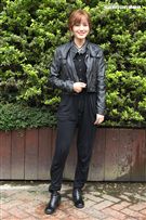 性感女神梁以辰，拍攝意外車禍驚險場景。（記者邱榮吉/攝影）