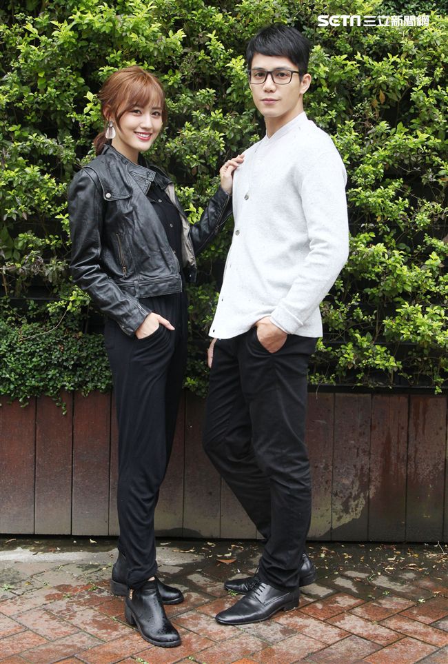 喬殷浩‧喬妹與性感女神梁以辰，拍攝意外車禍驚險場景。（記者邱榮吉/攝影）