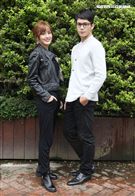 喬殷浩‧喬妹與性感女神梁以辰，拍攝意外車禍驚險場景。（記者邱榮吉/攝影）