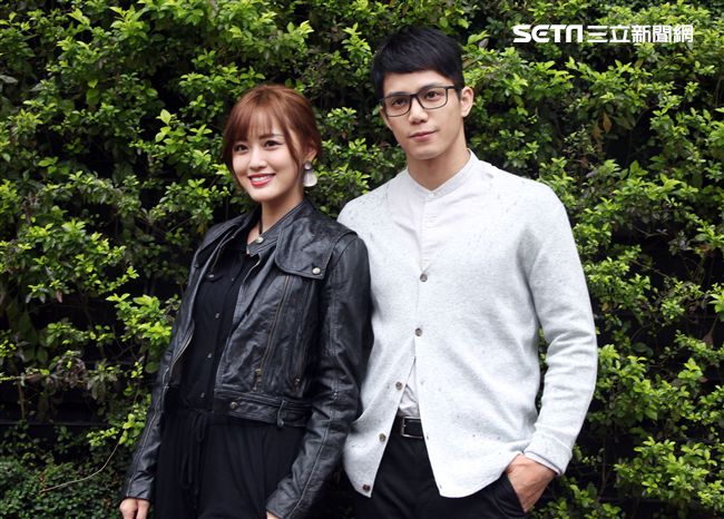 喬殷浩‧喬妹與性感女神梁以辰，拍攝意外車禍驚險場景。（記者邱榮吉/攝影）