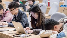 大學生,上課,聽課,教室（圖／攝影者SITCON, Flickr CC License）https://goo.gl/I2XUHo