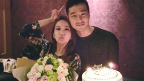 愛紗與周洺甫結婚周年（圖／翻攝自臉書）