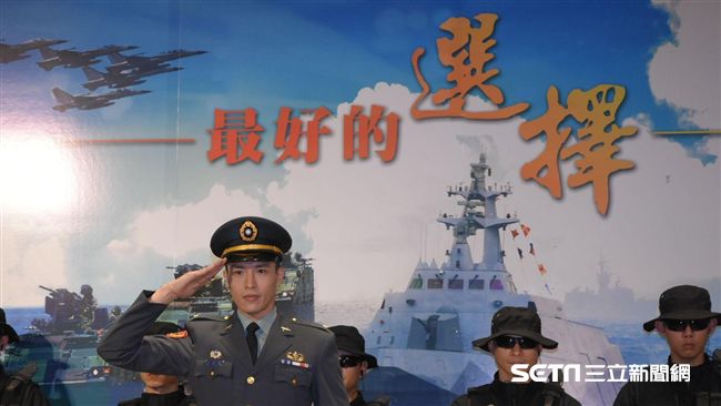 八塊肌應戰！台版太陽後裔主角是他