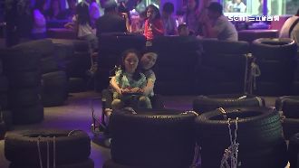 吃飯也能開「卡丁車」甩尾飆速超舒壓