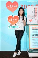 歌姬A-Lin擔任救肝大使，與爸媽一起救救肝苦人公益募款，讓愛永不分離。（記者邱榮吉/攝影）