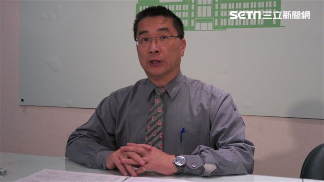 反年改群眾攻擊綠委　行政院讉責暴力