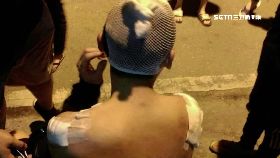 d騷擾被圍毆2400