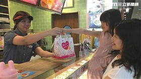 跟媽媽甜甜圈在一起！CP值超高的幸福小禮盒