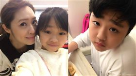 洪百榕兒子問「考試欠缺什麼」　寶妹神回覆讓小寶超無奈。資料來源：宋達民和洪百榕愛的粉園　臉書