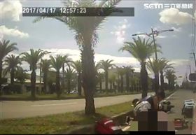 休假消防員見受傷民眾，上前救援！（圖／新北市消防局提供）