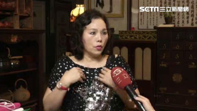 2結2離被前夫搬光家產…歌后哭了
