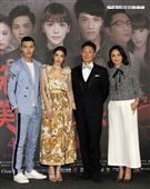 電影「最完美女孩」導演金沛晟、主要演員張睿家、李毓芬、謝祖武、梁家榕等出席上映記者會。（記者邱榮吉/攝影）