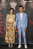 電影「最完美女孩」男女主角張睿家、李毓芬。（記者邱榮吉/攝影）