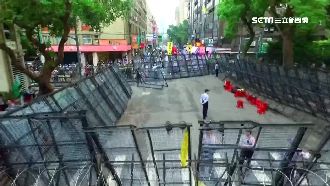 拒馬、蛇籠擋抗議民眾　挨批觀感不佳