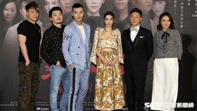 電影「最完美女孩」導演金沛晟、主要演員張睿家、李毓芬、謝祖武、梁家榕等出席上映記者會。（記者邱榮吉/攝影）