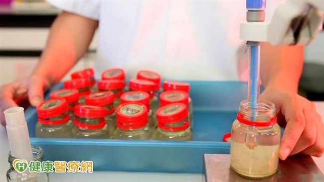 小心買到「拼裝燕窩」！教你這樣挑