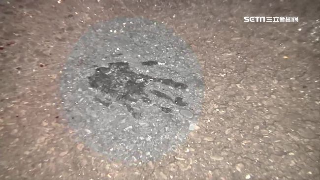 機場恐怖追殺！現場殘留詭異血手印