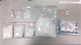 李男搭計程車遭遇警方路檢點，雙手發抖引起警方注意，李男被查出是毒品通緝犯，身上還攜帶大量毒品（翻攝畫面）