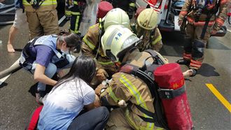 台南東區住宅火警　1人無生命跡象