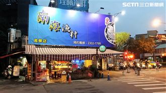 單靠魚線與魚鉤　賊成功釣起餐廳龍蝦