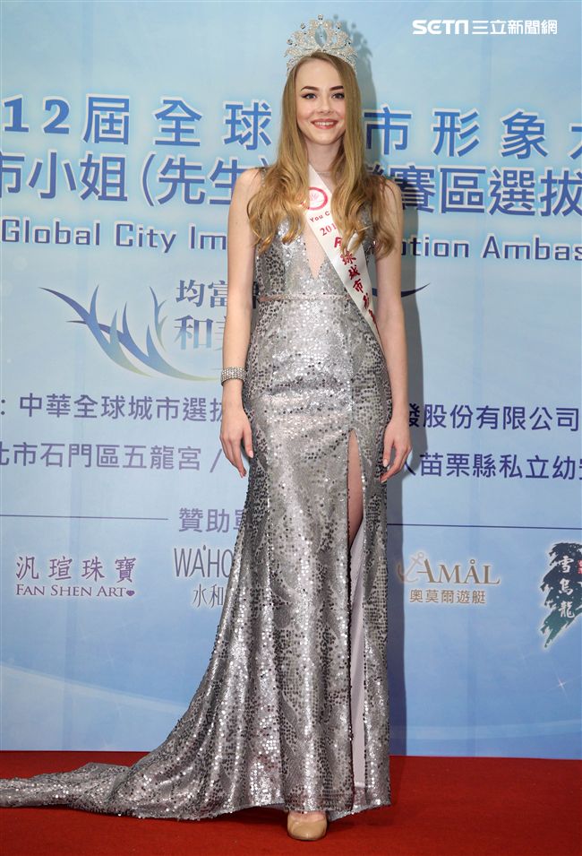 2017全球形象大使暨全球城市小姐（先生）選拔大賽正式開跑，全球城市小姐總冠軍俄羅斯小姐Svetlana Khokhlova來台做慈善公益交流。（記者邱榮吉/攝影）