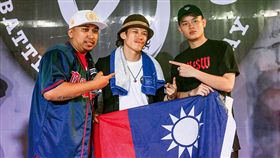 以前舞台是別人搭好的，現在才是靠自己發現新大陸。（圖／商業周刊）