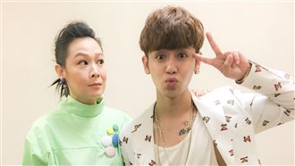 誠意滿滿！奶茶帶病上場引觀眾大合唱