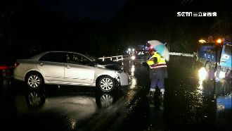 雨天打滑！蘇花公路貨車與轎車相撞