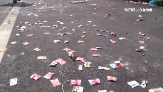 媽祖遶境遊行祝壽　馬路「糖災」難行