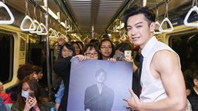 辰亦儒宣傳新EP玩快閃　圖／華研提供