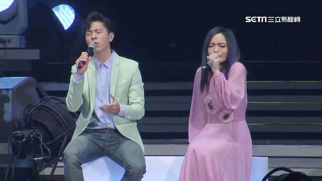 徐佳瑩二度攻蛋 熱舞過猛大秀&quot;內在美&quot;