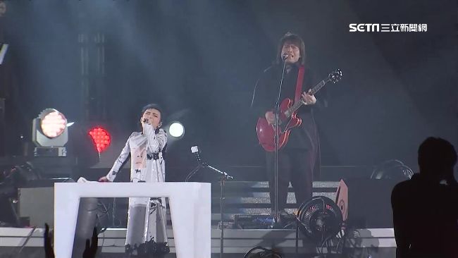 徐佳瑩二度攻蛋 熱舞過猛大秀&quot;內在美&quot;