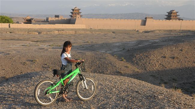 單車壯遊　6歲女孩寫絲路「騎跡」