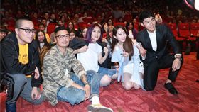 《春嬌救志明》上海見面會、余文樂、楊千嬅、彭浩翔。（圖／翻攝自新浪娛樂）