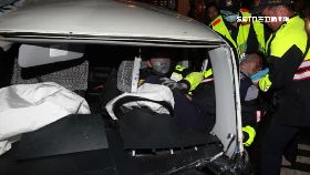 警車撞警.車2400