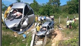 牙買加,車禍,車震半裸,斯蒂芬,Constable Ramon Stephens,Kanute Hare(paparazzija http://paparazzija.com/freak-accident-female-police-officer-died-in-fatal-car-accident-images-inside/)