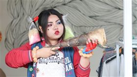 Benjaphorn Chetsadakan  Cosplay
https://www.facebook.com/pg/Framsook-Lek-Lek-106633236338667/photos/?ref=page_internal