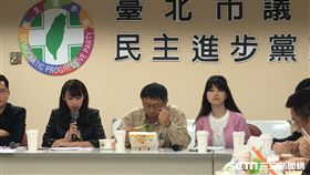 台北市長柯文哲赴民進黨團報告　盧冠妃攝