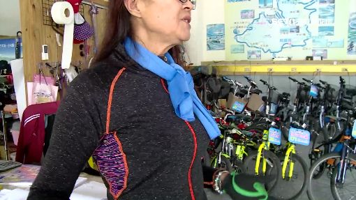 家族遊日月潭 控單車出租店擋路拒租